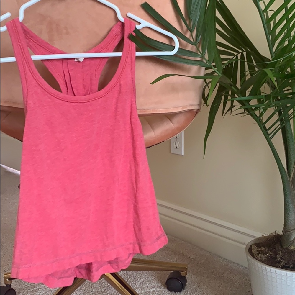Lululemon cropped tank